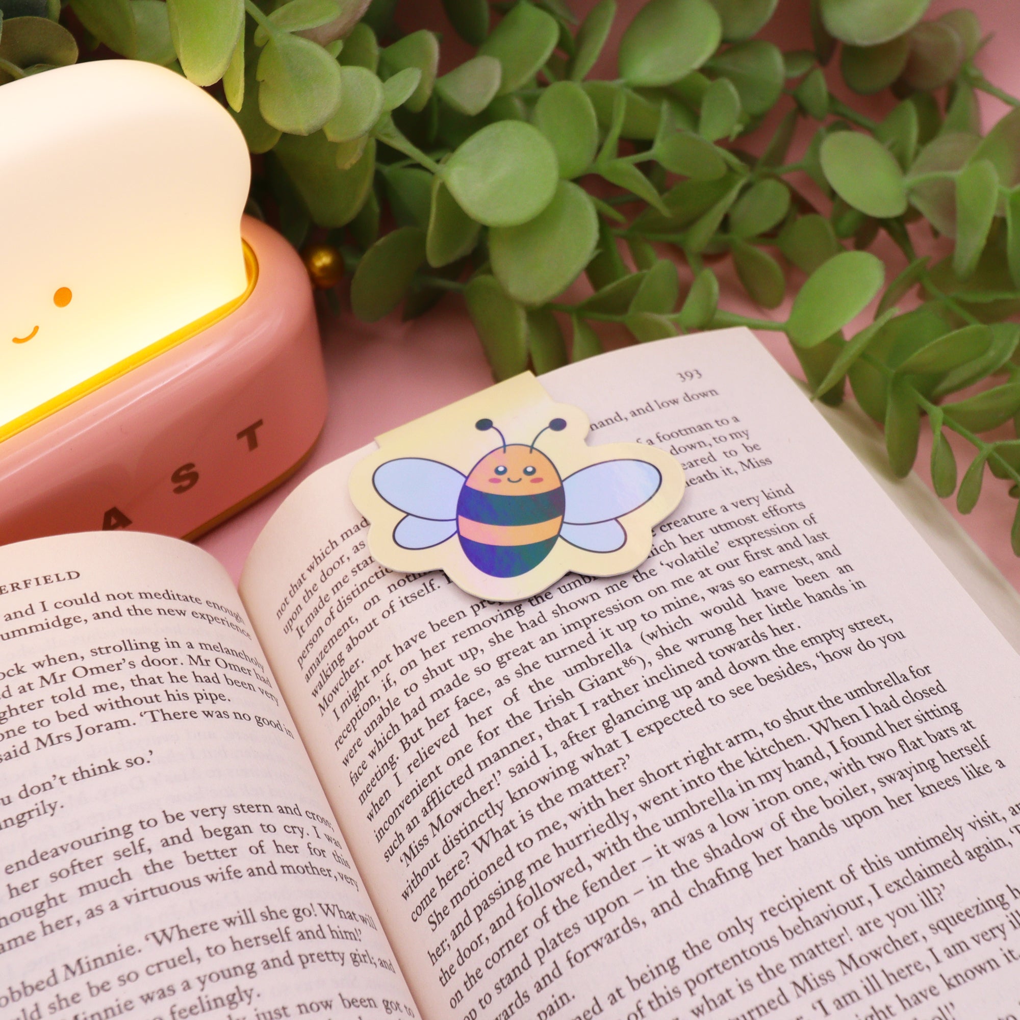 Cute Bee Holographic Magnetic Bookmark