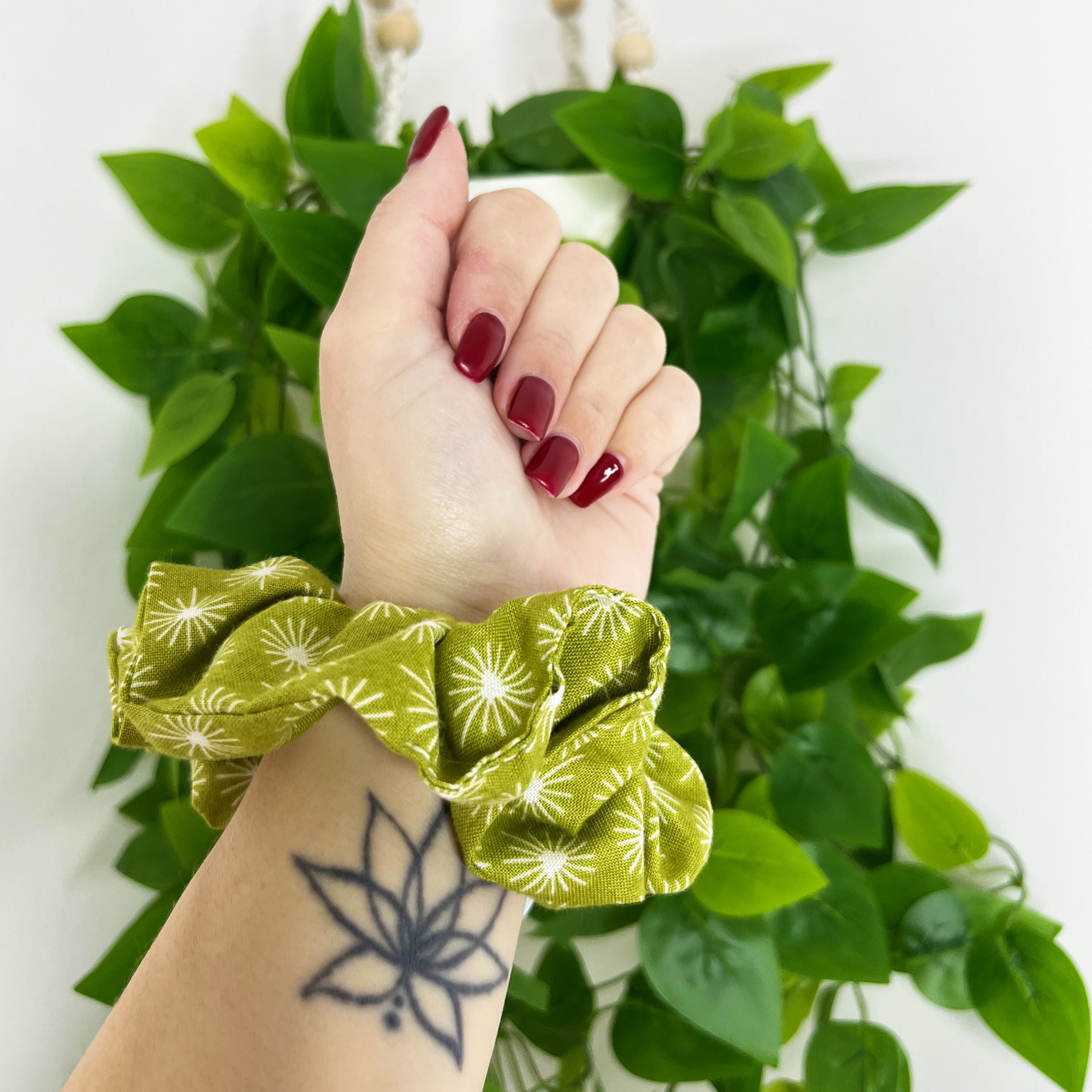 Green & White Star Scrunchie