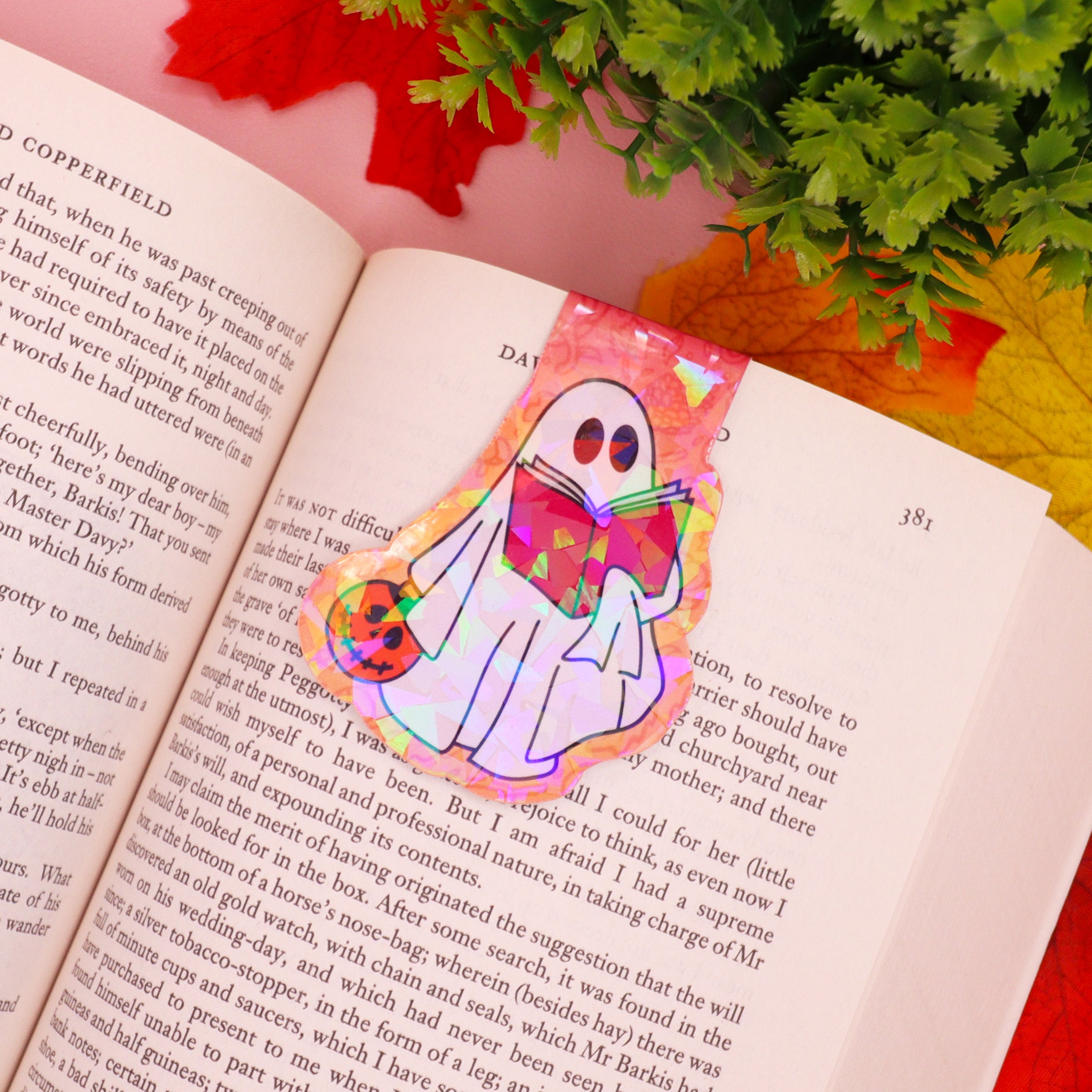 Boo-kworm Sparkly Magnetic Bookmark