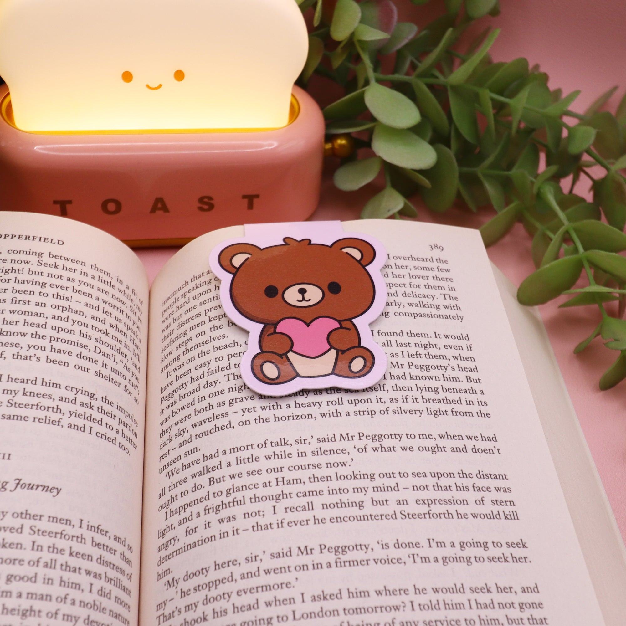 Cute Bear Holding Heart Magnetic Bookmark