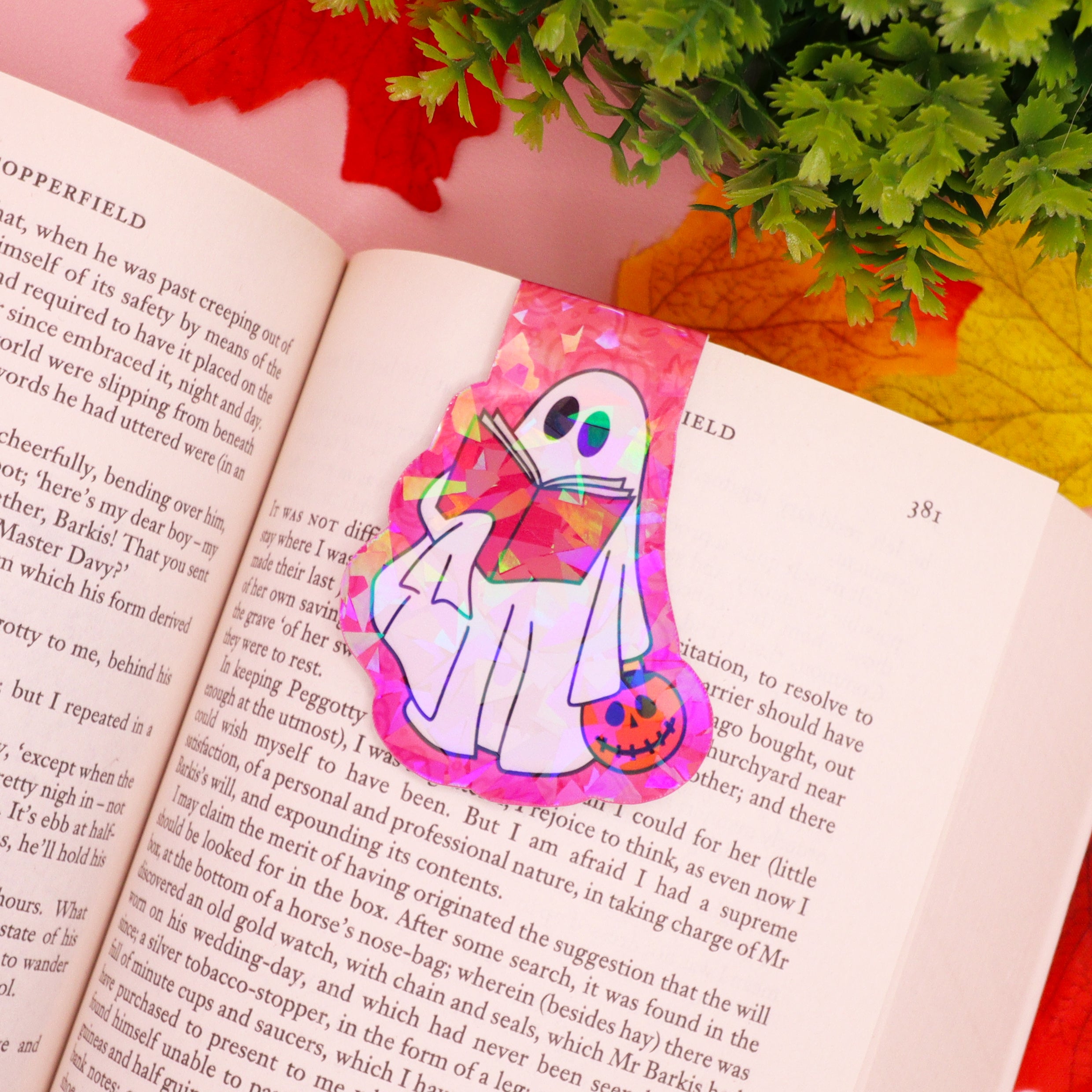 Boo-kworm Sparkly Magnetic Bookmark